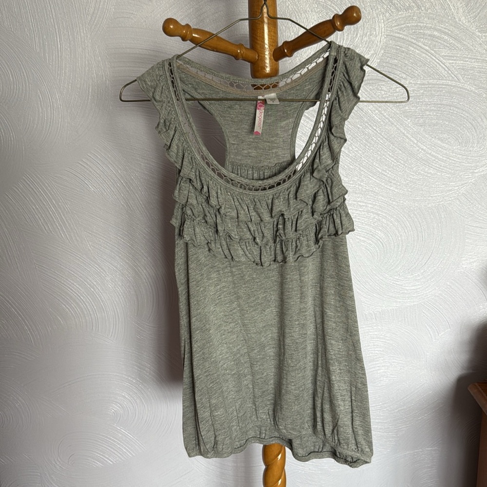 Three Tank Tops - Picture 7 of 9